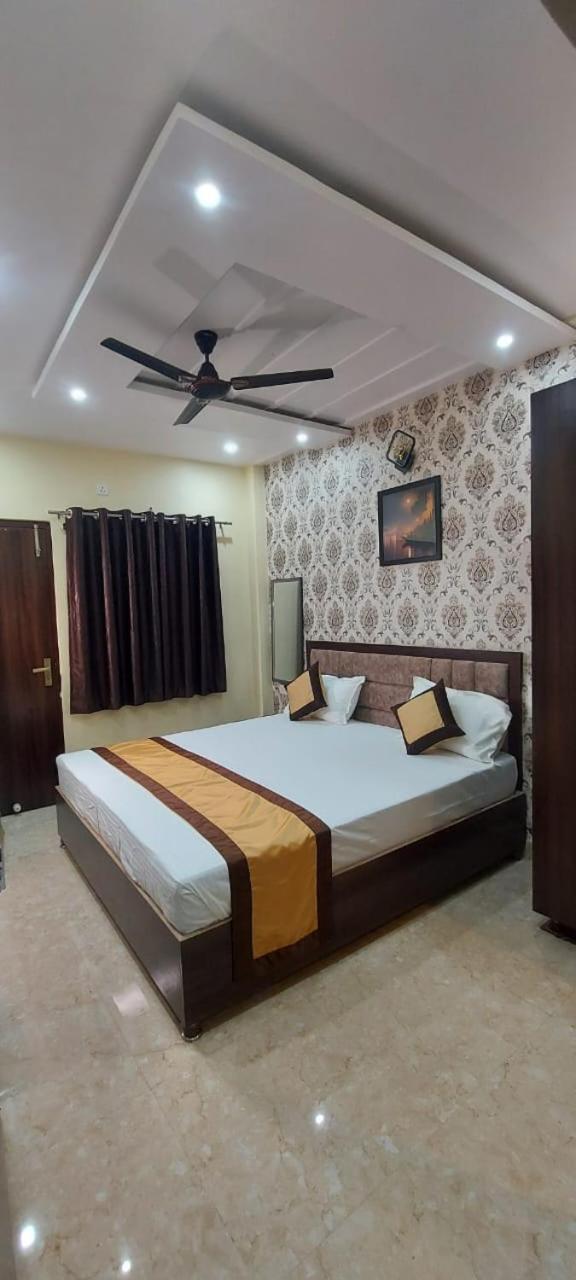 Js Banaras Residency Hotel พาราณสี ภายนอก รูปภาพ